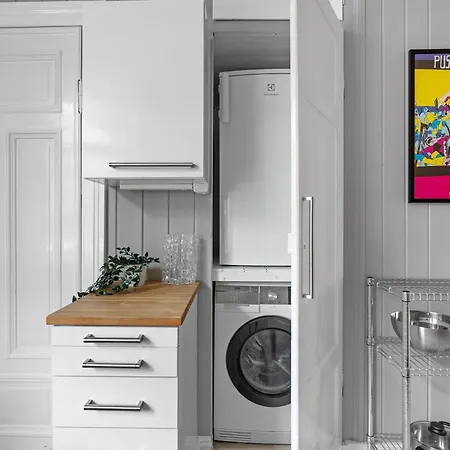 Dinbnb Comfortable 2-bed Urban Escape With Apple Tv & Cozy Features * オスロ