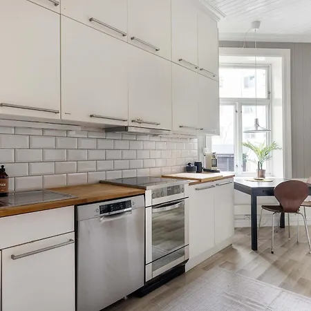 Dinbnb Comfortable 2-bed Urban Escape With Apple Tv & Cozy Features Apartman